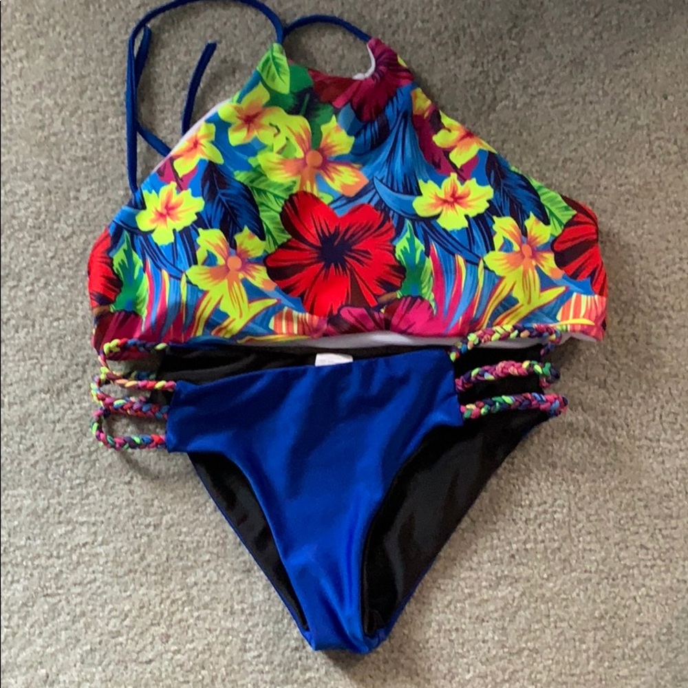 Bathing suit